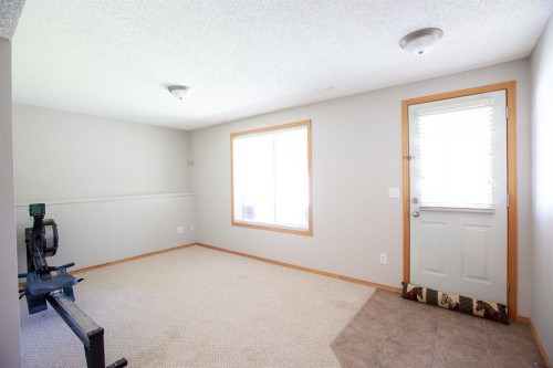 443 Tuscany Ridge Heights Nw, Calgary, AB - Indoor Photo Showing Other Room