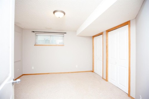 443 Tuscany Ridge Heights Nw, Calgary, AB - Indoor Photo Showing Other Room