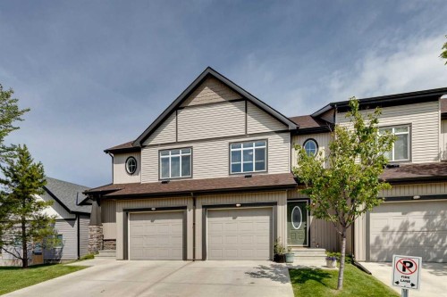 72 Copperpond Landing Se, Calgary, AB - Outdoor With Facade