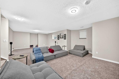 152 Chaparral Drive Se, Calgary, AB - Indoor Photo Showing Living Room