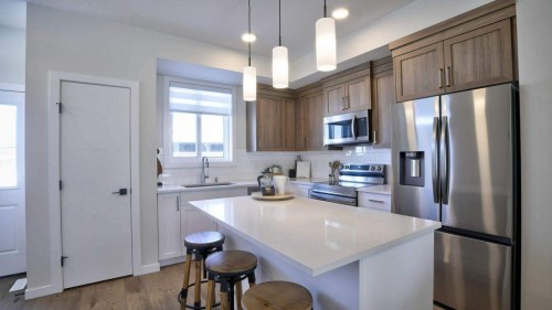 367 Wolf River Drive Se, Calgary, AB - Indoor Photo Showing Kitchen With Stainless Steel Kitchen