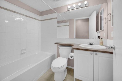 231 Tuscany Drive Nw, Calgary, AB - Indoor Photo Showing Bathroom