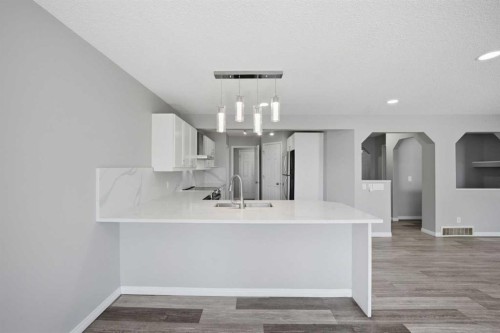 84 Cougar Ridge Circle Sw, Calgary, AB 