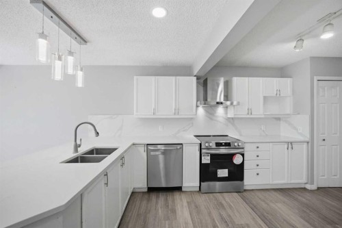 84 Cougar Ridge Circle Sw, Calgary, AB 