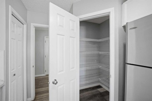 84 Cougar Ridge Circle Sw, Calgary, AB 