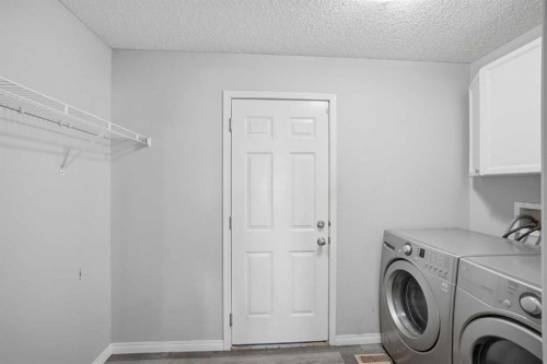84 Cougar Ridge Circle Sw, Calgary, AB 