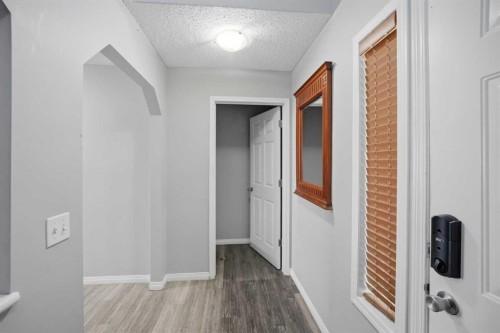 84 Cougar Ridge Circle Sw, Calgary, AB 