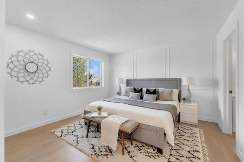 29 Douglas Glen Crescent Se, Calgary, AB - Indoor Photo Showing Bedroom