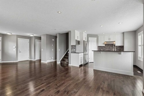 139 Hidden Creek Gardens Nw, Calgary, AB - Indoor Photo Showing Kitchen