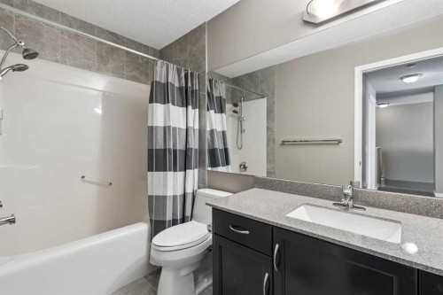 139 Hidden Creek Gardens Nw, Calgary, AB - Indoor Photo Showing Bathroom