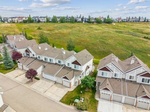139 Hidden Creek Gardens Nw, Calgary, AB - Outdoor
