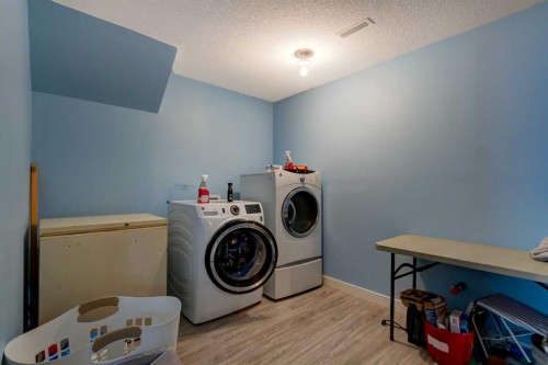 6 Elgin Meadows Road Se, Calgary, AB - Indoor Photo Showing Laundry Room