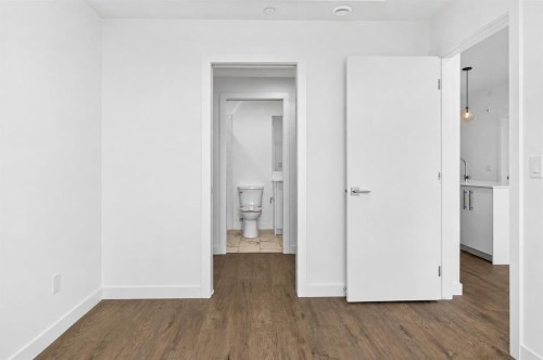 1522-265 Wolf Willow Boulevard Se, Calgary, AB - Indoor Photo Showing Other Room