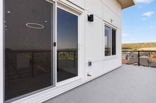1522-265 Wolf Willow Boulevard Se, Calgary, AB - Outdoor With Balcony With Exterior