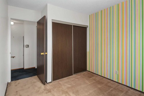 75-175 Manora Place Ne, Calgary, AB - Indoor Photo Showing Other Room