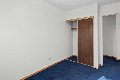 75-175 Manora Place Ne, Calgary, AB - Indoor Photo Showing Other Room