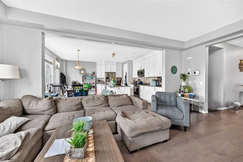 169 Windford Park Sw, Airdrie, AB - Indoor Photo Showing Living Room