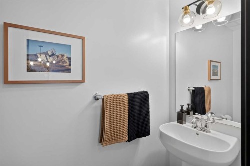 19 Marine Drive Se, Calgary, AB - Indoor Photo Showing Bathroom