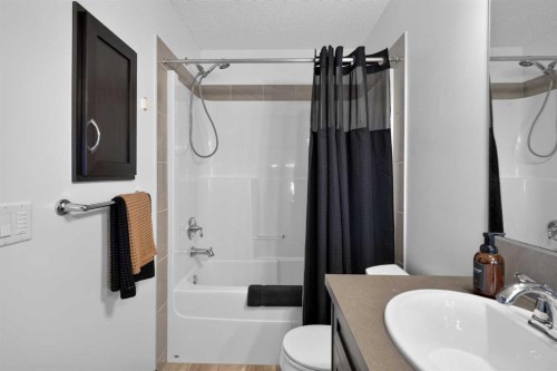 19 Marine Drive Se, Calgary, AB - Indoor Photo Showing Bathroom