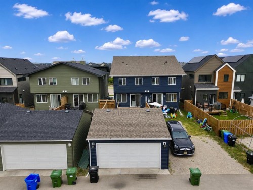 20588 Main Street Se, Calgary, AB - Outdoor