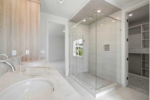 3 Mystic Ridge Way Sw, Calgary, AB - Indoor Photo Showing Bathroom