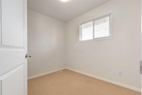 2234 15A Street Se, Calgary, AB - Indoor Photo Showing Other Room