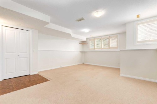 2234 15A Street Se, Calgary, AB - Indoor Photo Showing Other Room