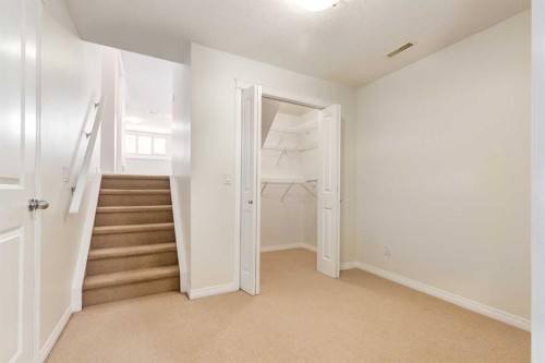 2234 15A Street Se, Calgary, AB - Indoor Photo Showing Other Room