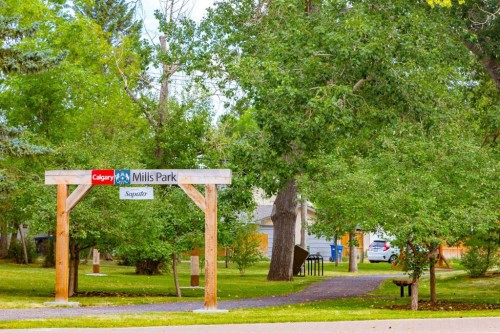2234 15A Street Se, Calgary, AB - Outdoor