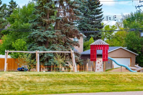2234 15A Street Se, Calgary, AB - Outdoor