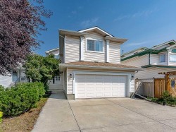 3782 Douglas Ridge Link SE Calgary, AB T2Z 3H7