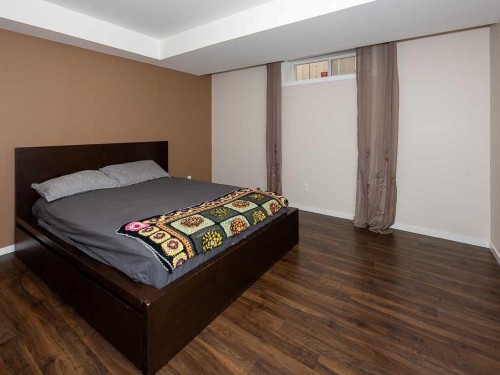 3782 Douglas Ridge Link Se, Calgary, AB - Indoor Photo Showing Bedroom