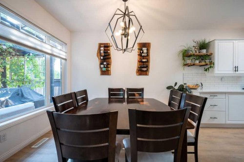 98 Chapala Grove Se, Calgary, AB - Indoor Photo Showing Dining Room