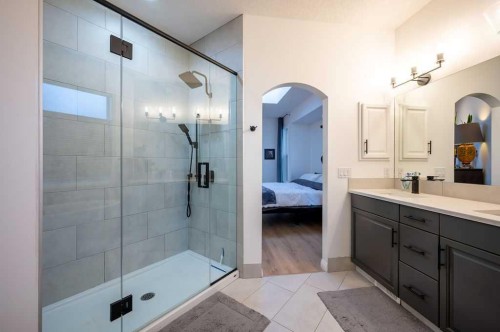 98 Chapala Grove Se, Calgary, AB - Indoor Photo Showing Bathroom