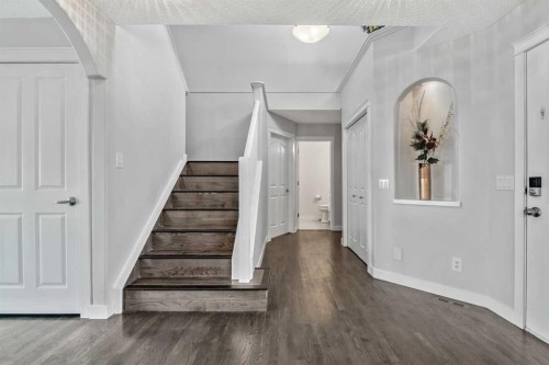 123 Cranwell Close Se, Calgary, AB - Indoor Photo Showing Other Room