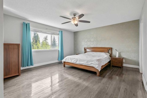123 Cranwell Close Se, Calgary, AB - Indoor Photo Showing Bedroom