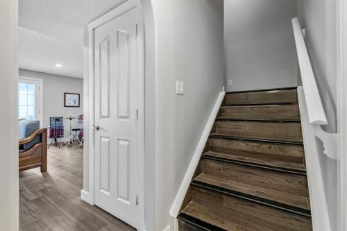 123 Cranwell Close Se, Calgary, AB - Indoor Photo Showing Other Room