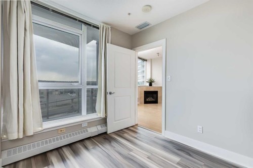 604-77 Spruce Place Sw, Calgary, AB 