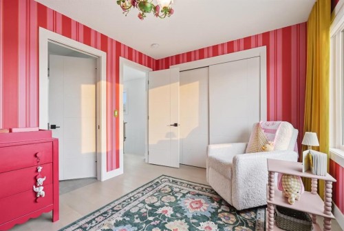 422 6A Street Ne, Calgary, AB - Indoor