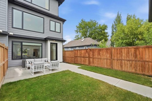 422 6A Street Ne, Calgary, AB - Outdoor With Deck Patio Veranda