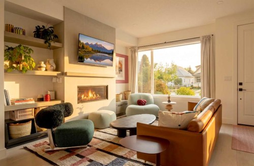 422 6A Street Ne, Calgary, AB - Indoor Photo Showing Other Room With Fireplace
