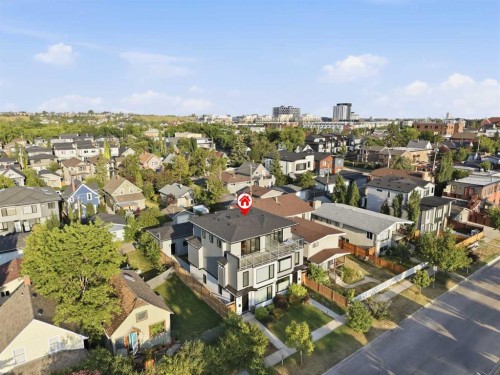 422 6A Street Ne, Calgary, AB - Outdoor With View