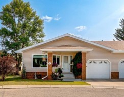 6 Vandoos Villas NW Calgary, AB T3A 4W3
