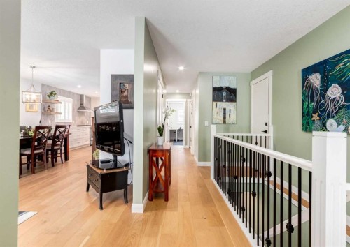 6 Vandoos Villas Nw, Calgary, AB - Indoor Photo Showing Other Room