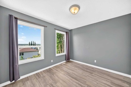 65 Tuscarora Place Nw, Calgary, AB - Indoor Photo Showing Other Room