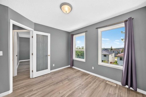 65 Tuscarora Place Nw, Calgary, AB - Indoor Photo Showing Other Room