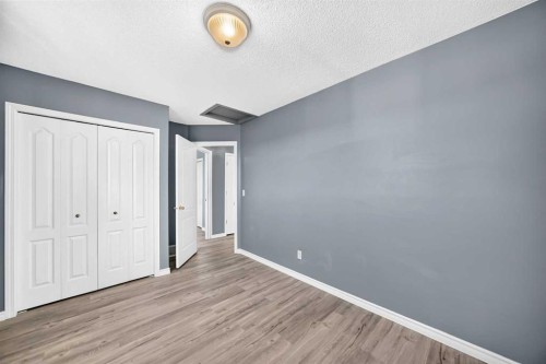65 Tuscarora Place Nw, Calgary, AB - Indoor Photo Showing Other Room