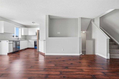 129 Hidden Spring Circle Nw, Calgary, AB - Indoor Photo Showing Kitchen