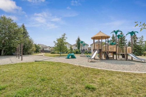 16 Cranberry Green Se, Calgary, AB - Outdoor