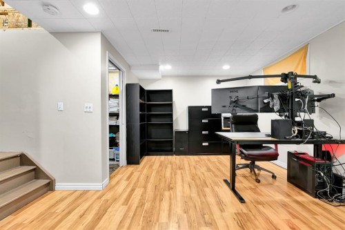 238 Covepark Way Ne, Calgary, AB - Indoor Photo Showing Other Room